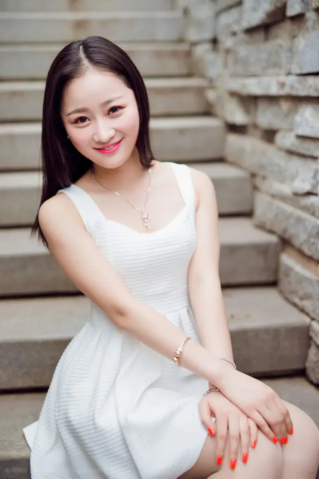 阿里温州私人伴游商务伴游乔妹的联系方式！