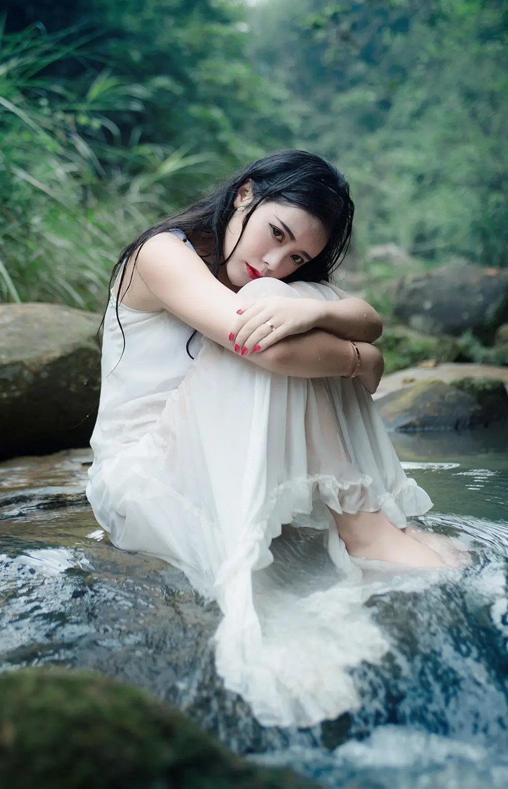阿里郑州高端私人伴游小野梨子