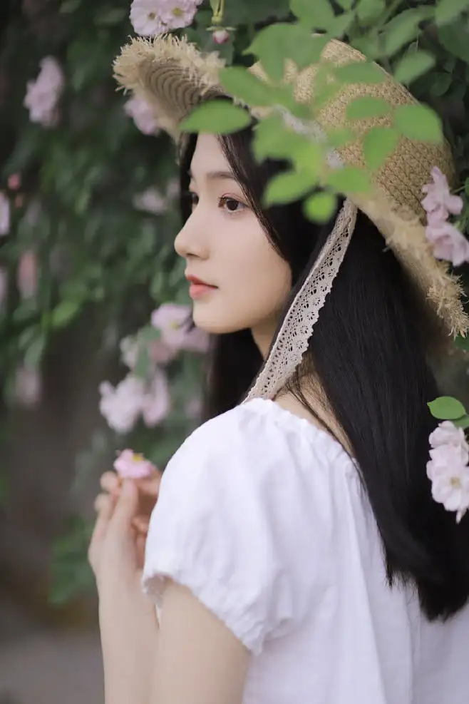 阿里喀什私人伴游李菲儿