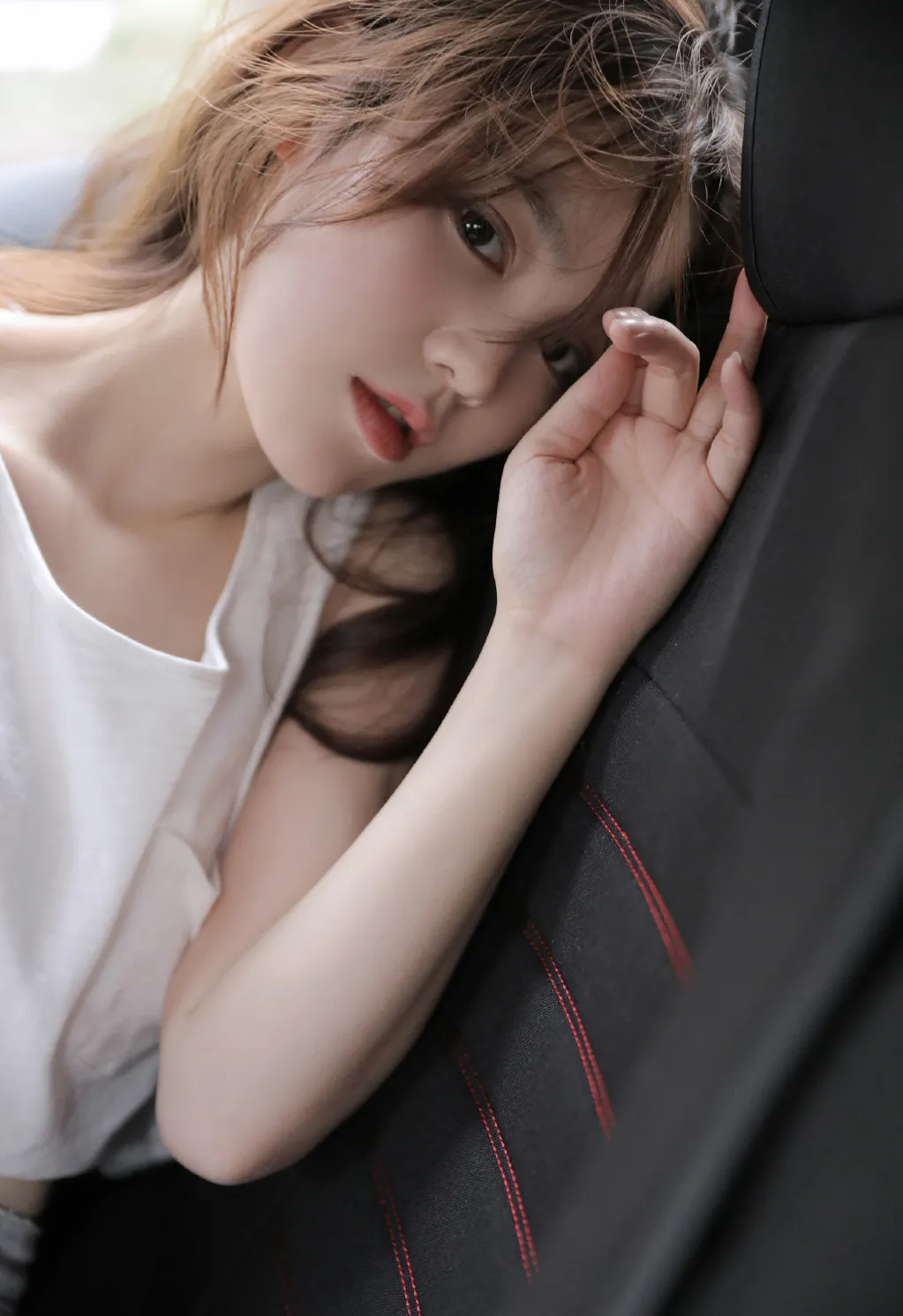 阿里石河子伴游谢敏