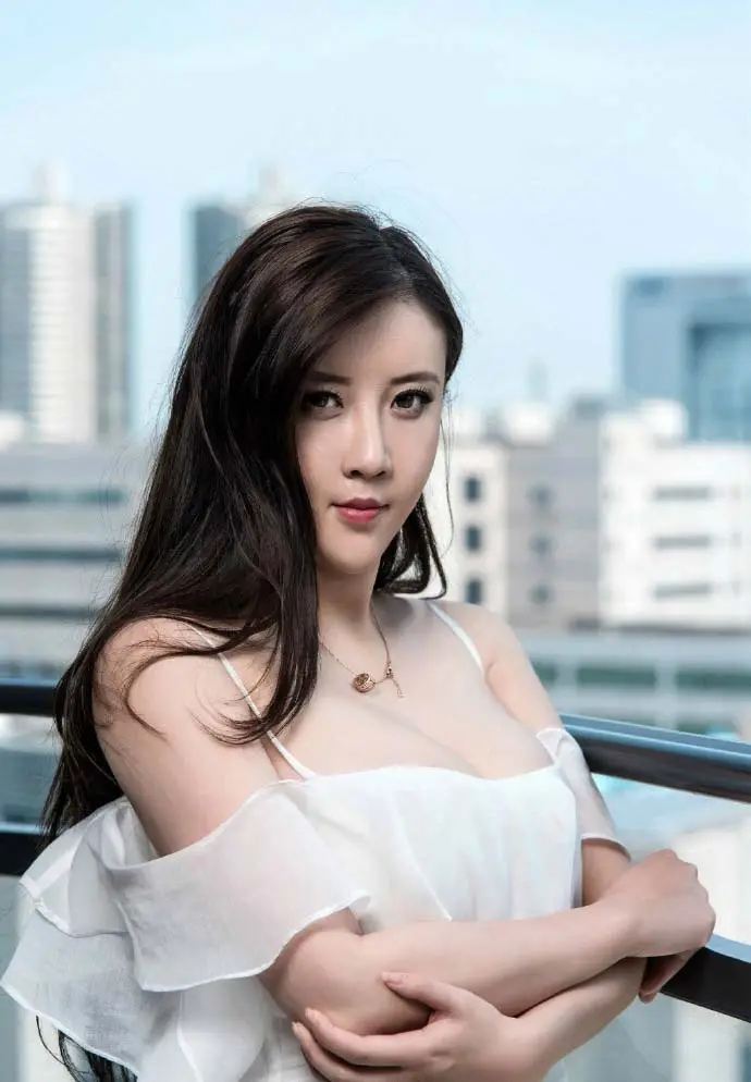 阿里佛山商务伴游香香的个人资料