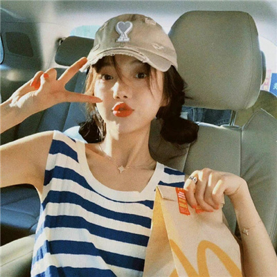 阿里伴游女生铎忆柏的资料