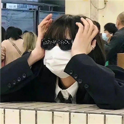 阿里伴游女生冯萧玉的资料