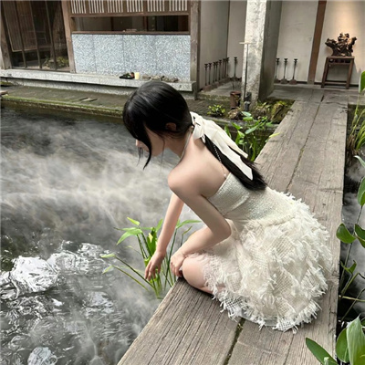 阿里伴游女生仇吉月的资料